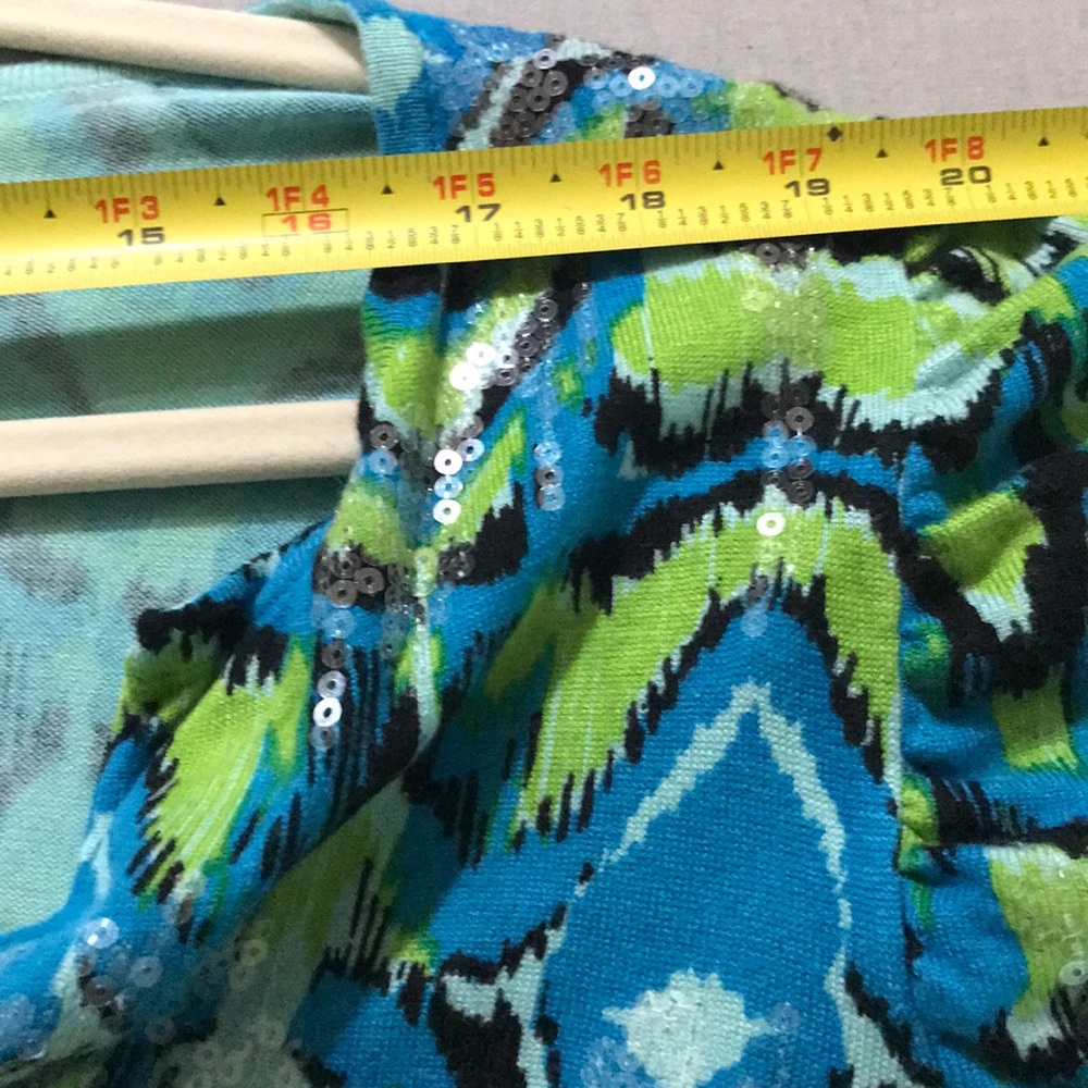 Sweater - Picture 4 of 5